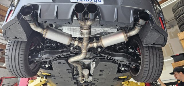 Exhaust1.jpg